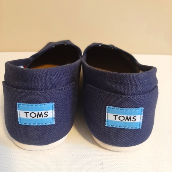 Toms Classic Canvas Shoes NWOT - Picture 3 of 5